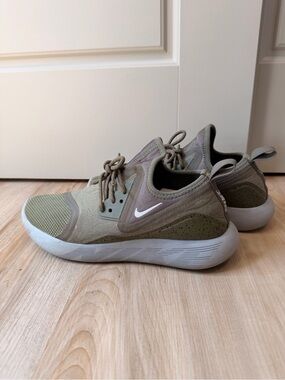 Nike Olive Green Running Shoes